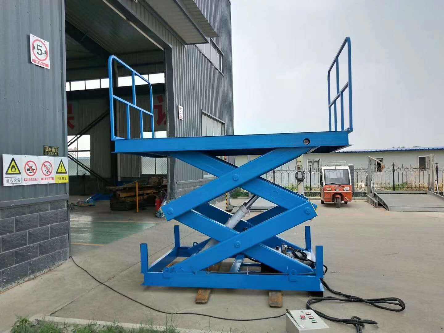 升降機廠(chǎng)家